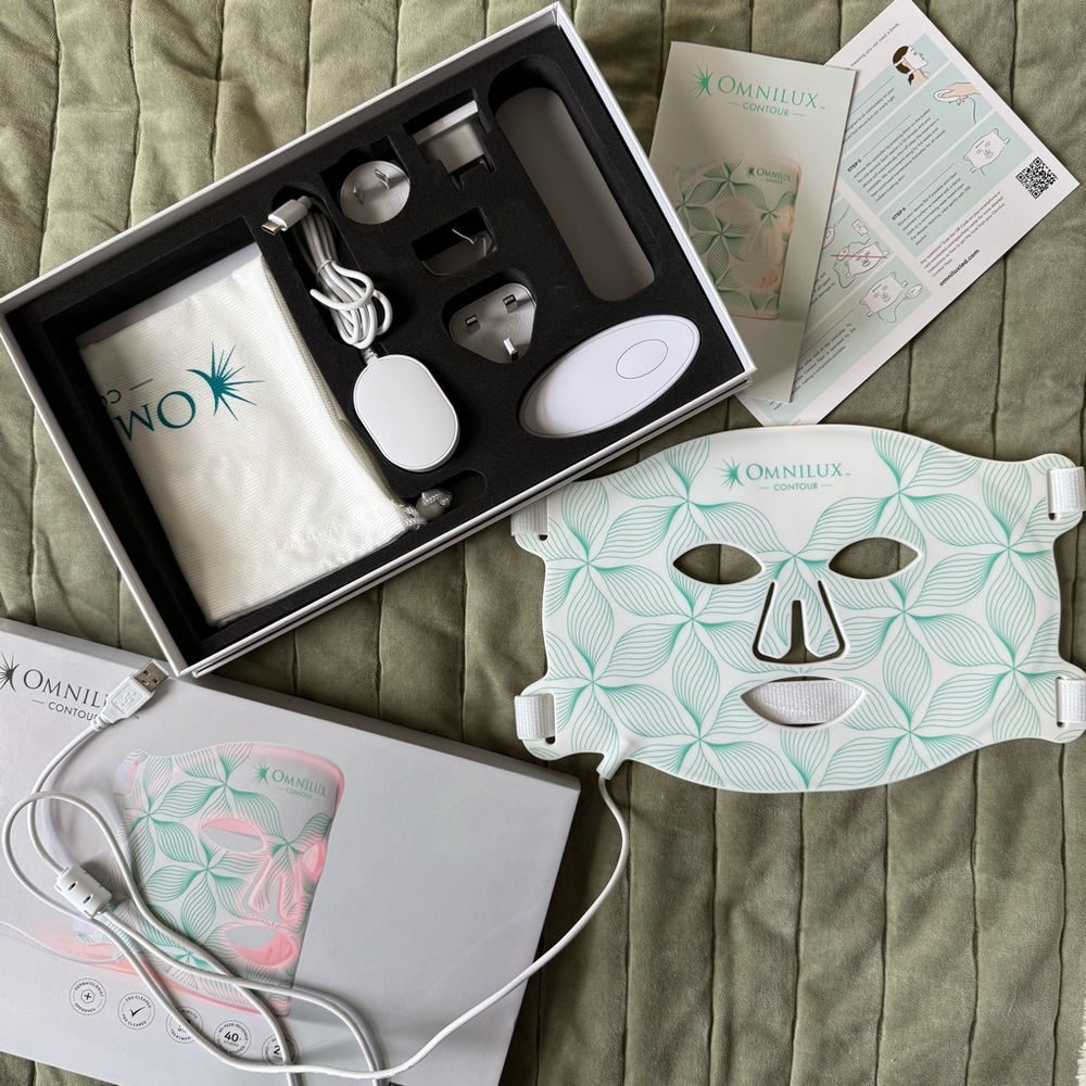 Omnilux Contour Face